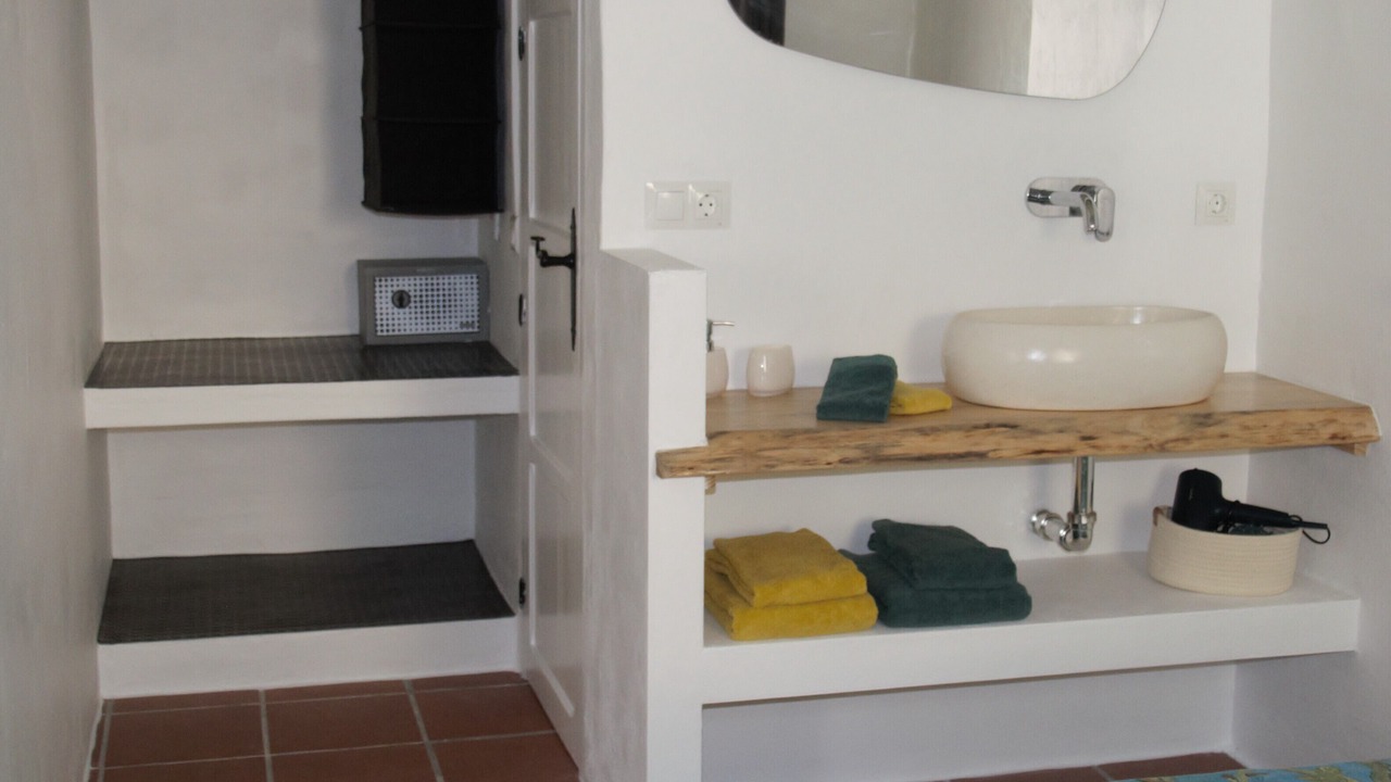 Photo of Bathroom in Alcaucin