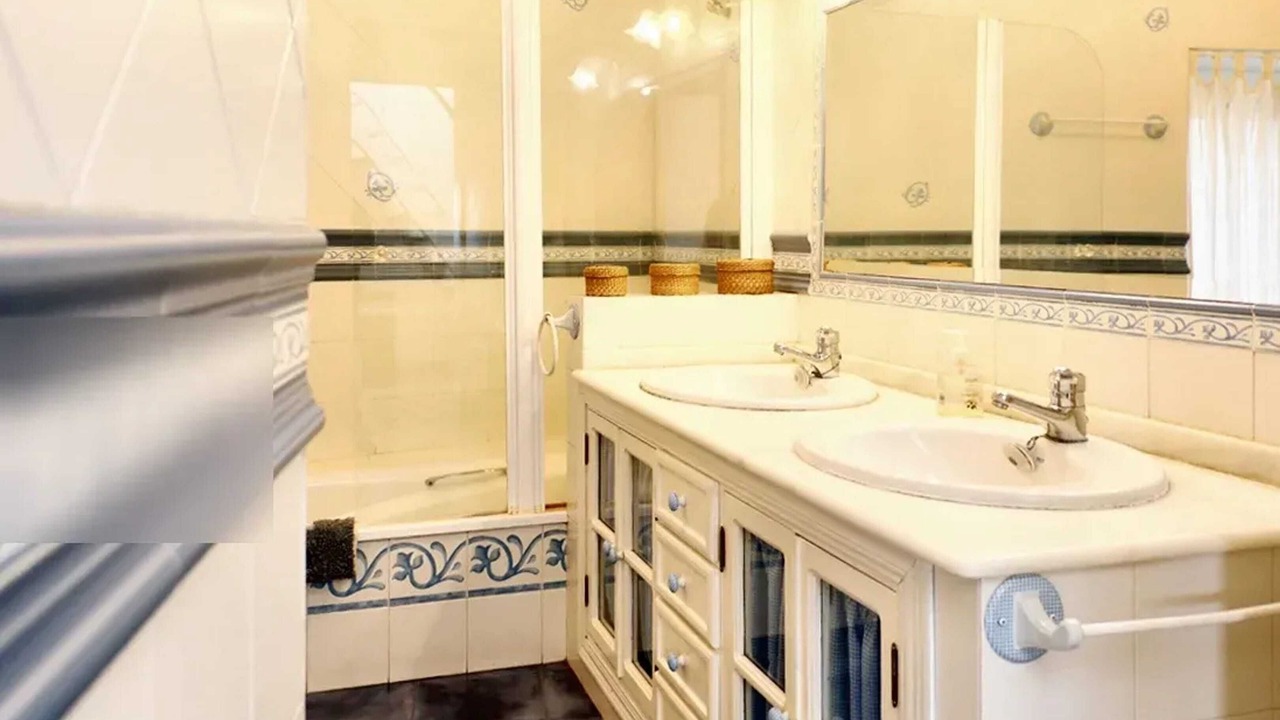 Photo of Bathroom in Alcala de los Gazules