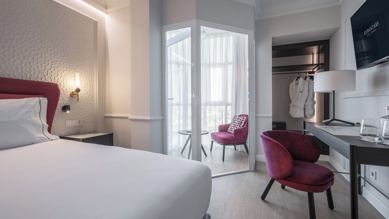Photo of Bedroom in Figares