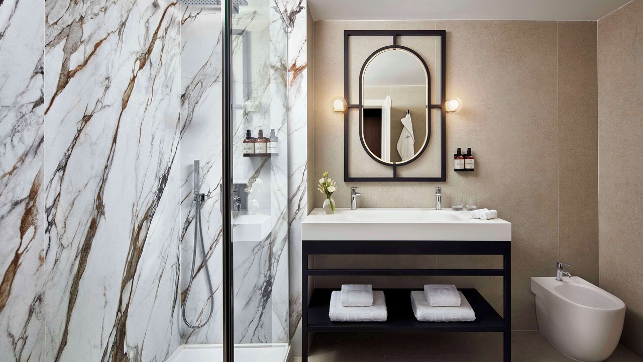 Photo of Others in Jewish Quarter
