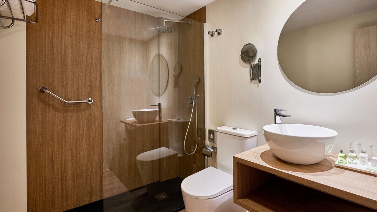 Photo of Bathroom in La Trinidad-San Juan y Todos los Santos