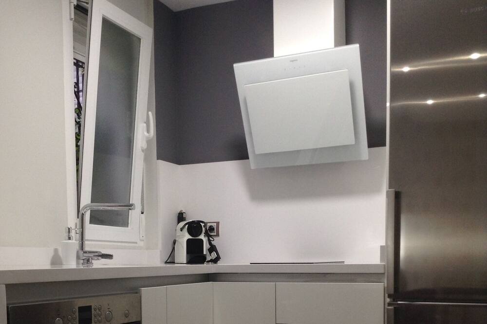 Photo of Kitchen in La Trinidad-San Juan y Todos los Santos