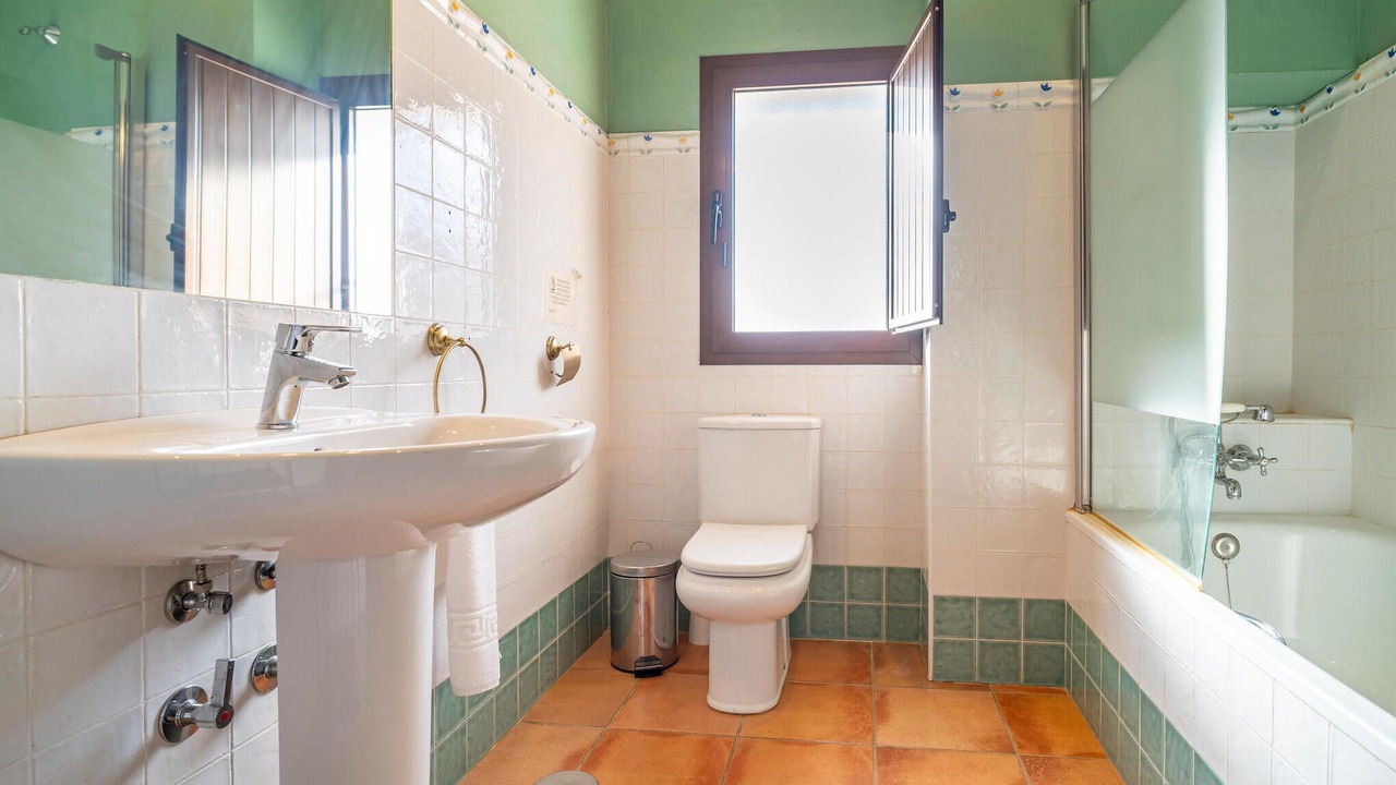Photo of Bathroom in Teba