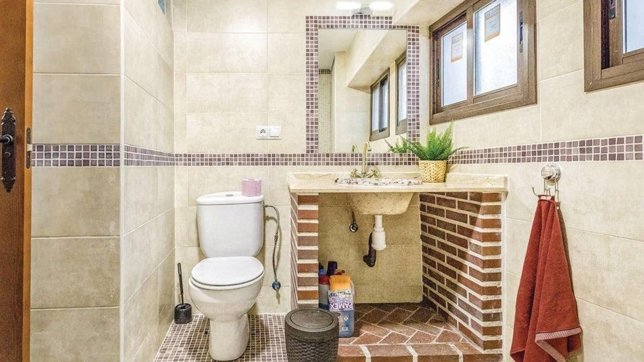 Photo of Bathroom in Mondron