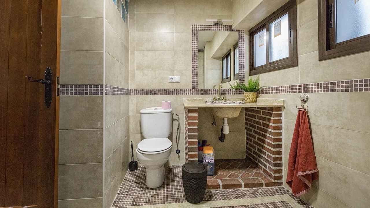 Photo of Bathroom in Mondron