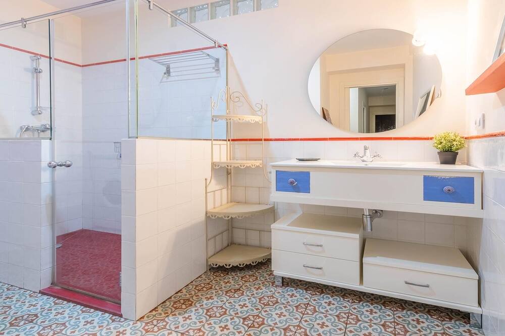 Photo of Bathroom in La Catedral
