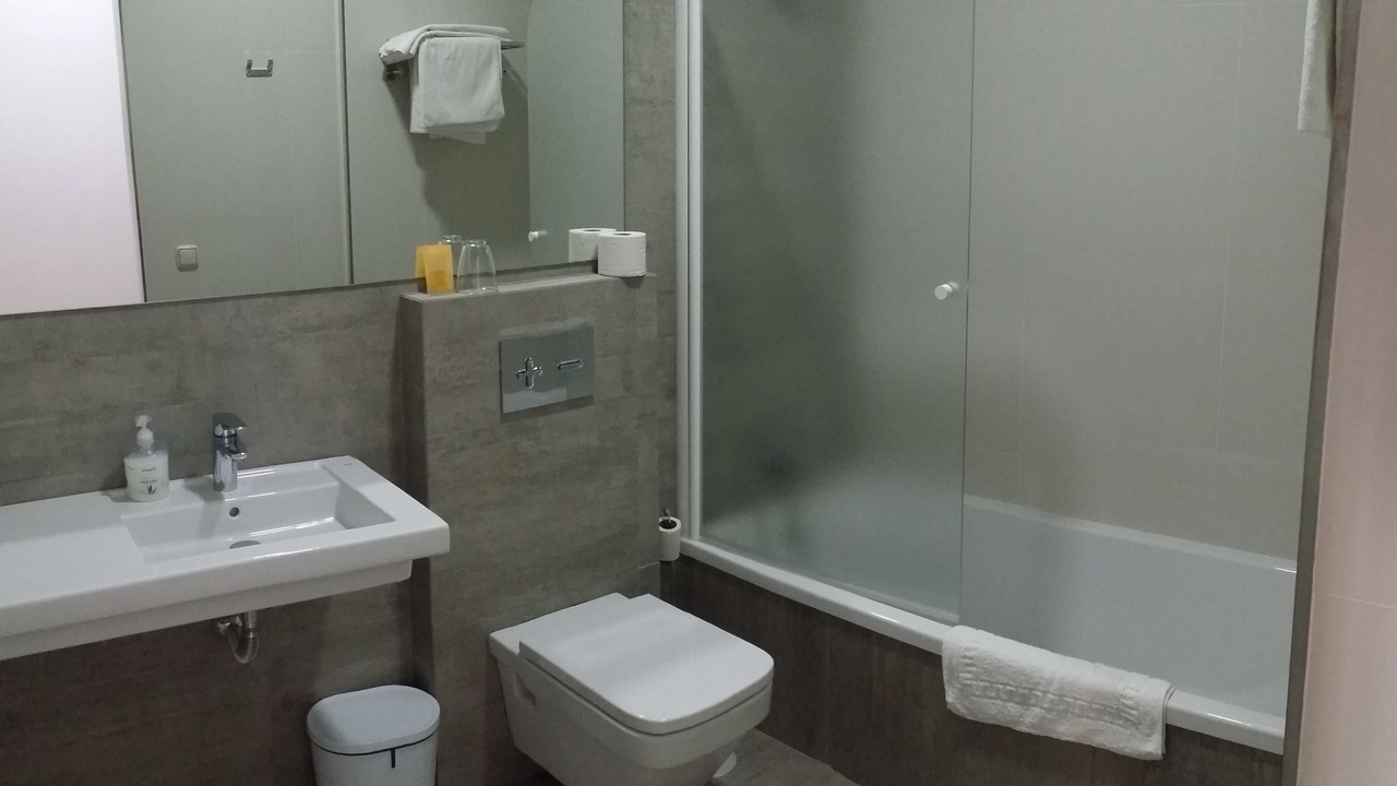 Photo of Bathroom in Lepe