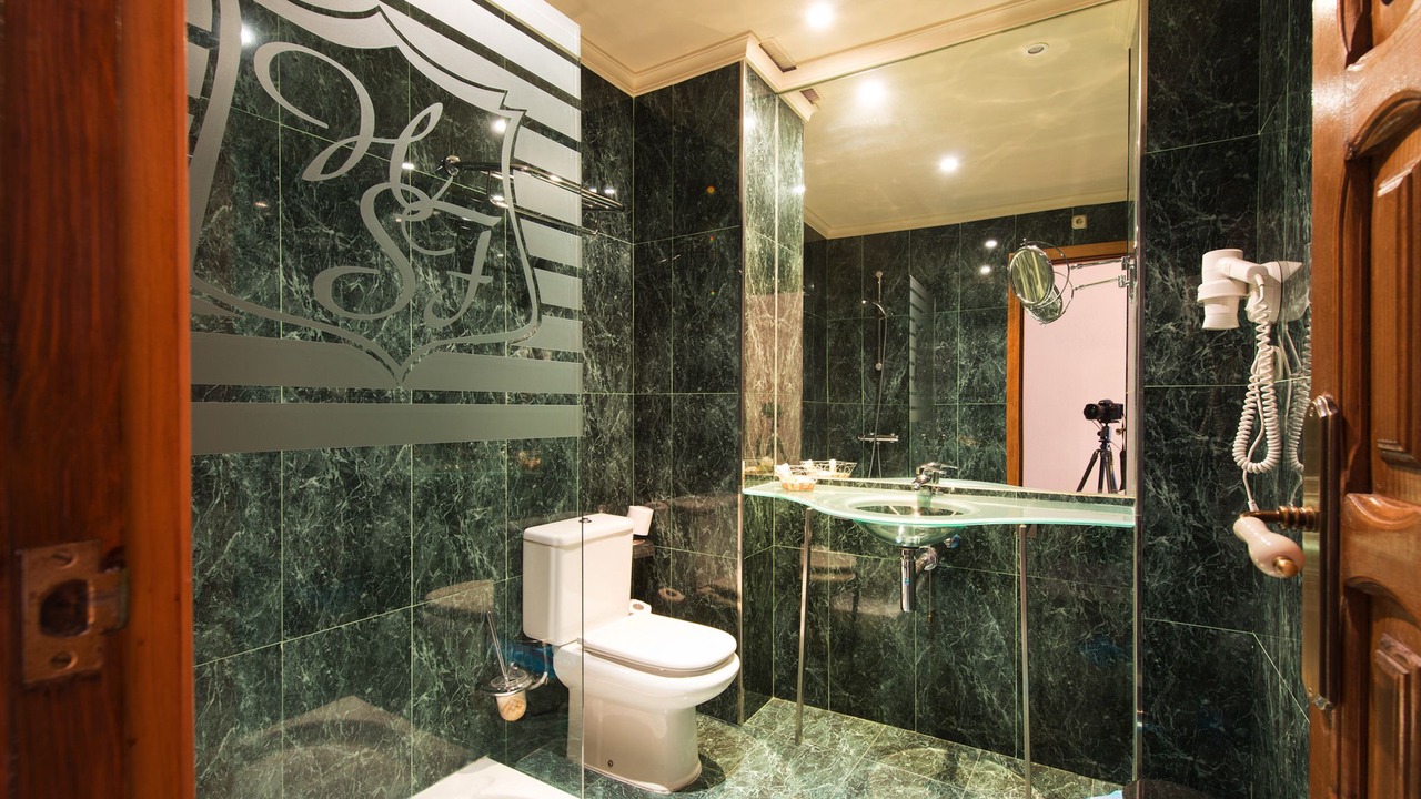 Photo of Bathroom in Granja de Torrehermosa