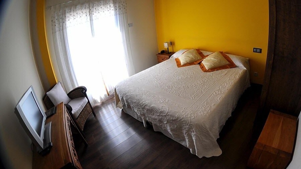 Photo of Bedroom in Casar de Palomero