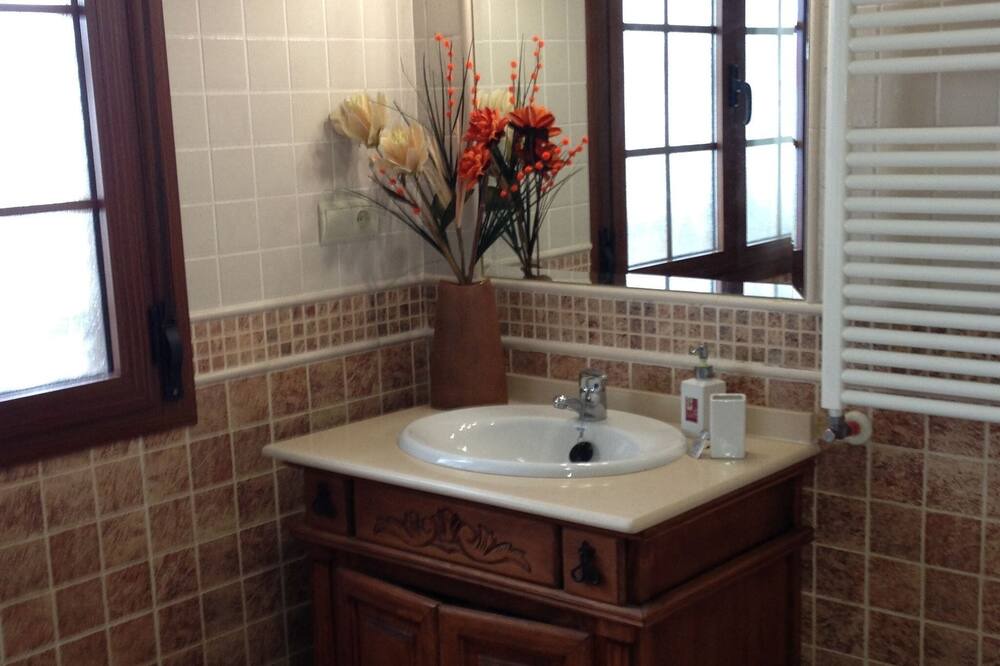 Photo of Bathroom in Antequera