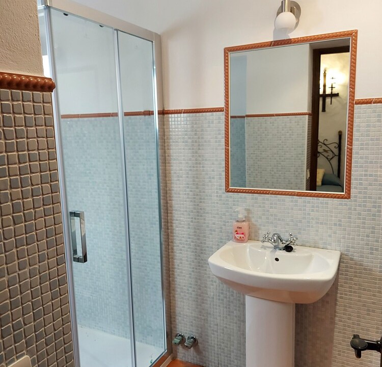 Photo of Bathroom in Canillas de Albaida