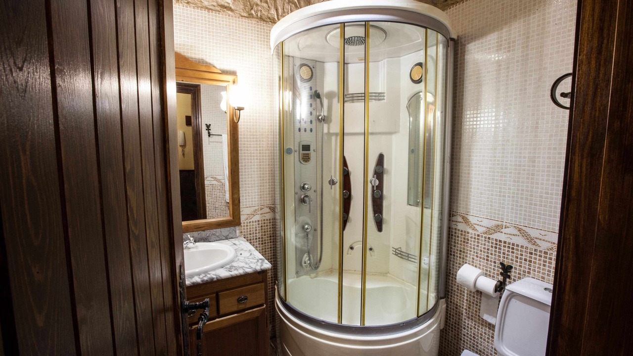 Photo of Bathroom in Mecina Bombaron