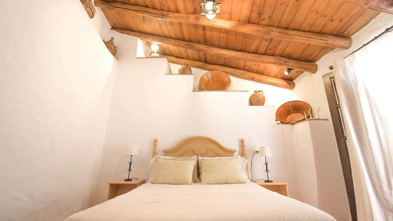 Photo of Bedroom in Benadalid