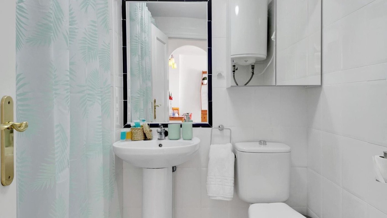 Photo of Bathroom in Benagalbon