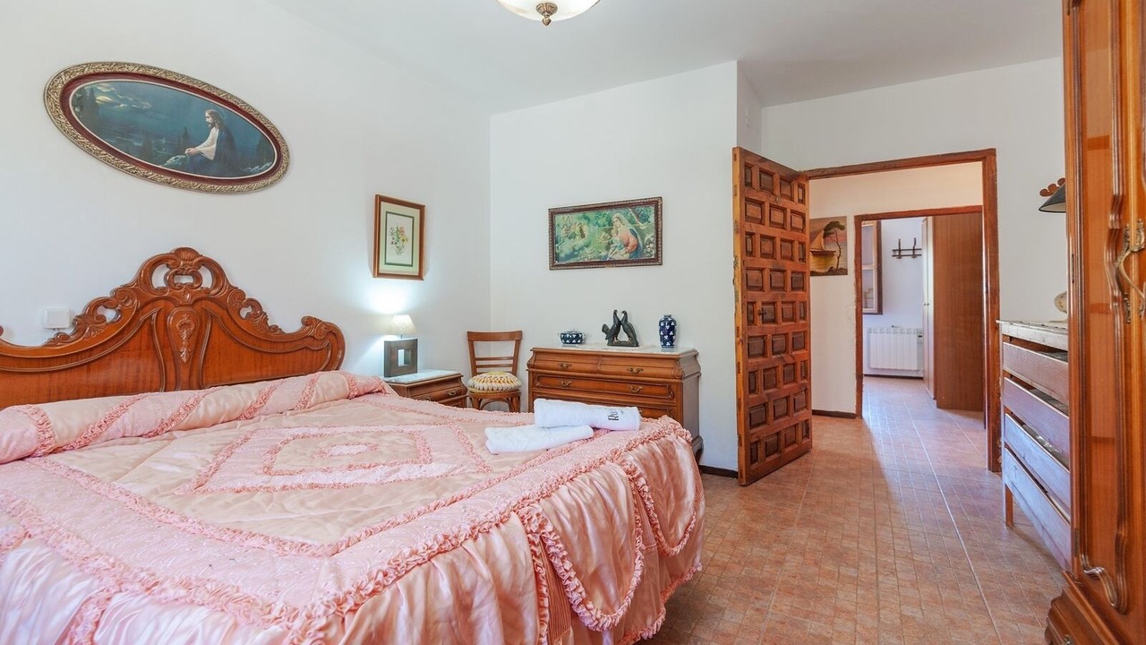 Photo of Bedroom in Castillo de Locubin