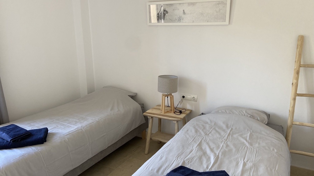 Photo of Bedroom in New Golden Mile