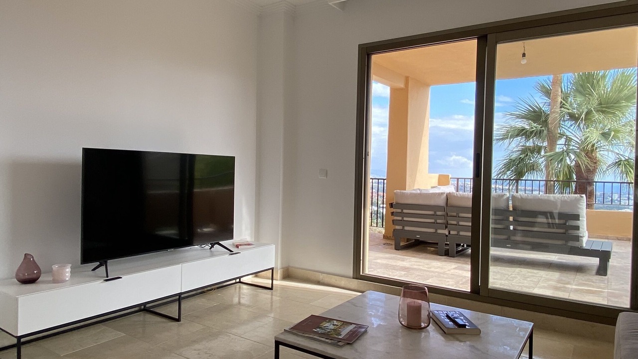 Photo of Livingroom in New Golden Mile
