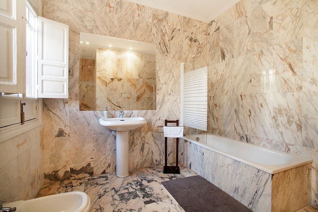 Photo of Bathroom in Giralda Sur
