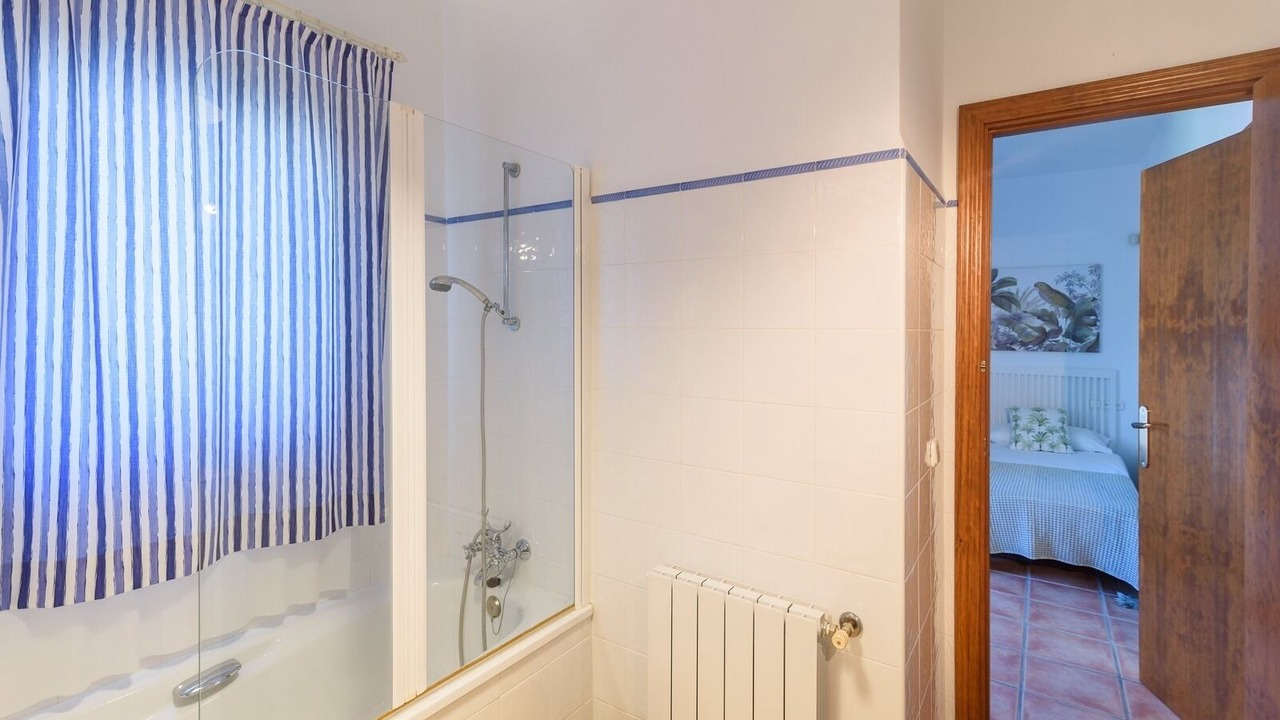 Photo of Bathroom in Villanueva del Rosario