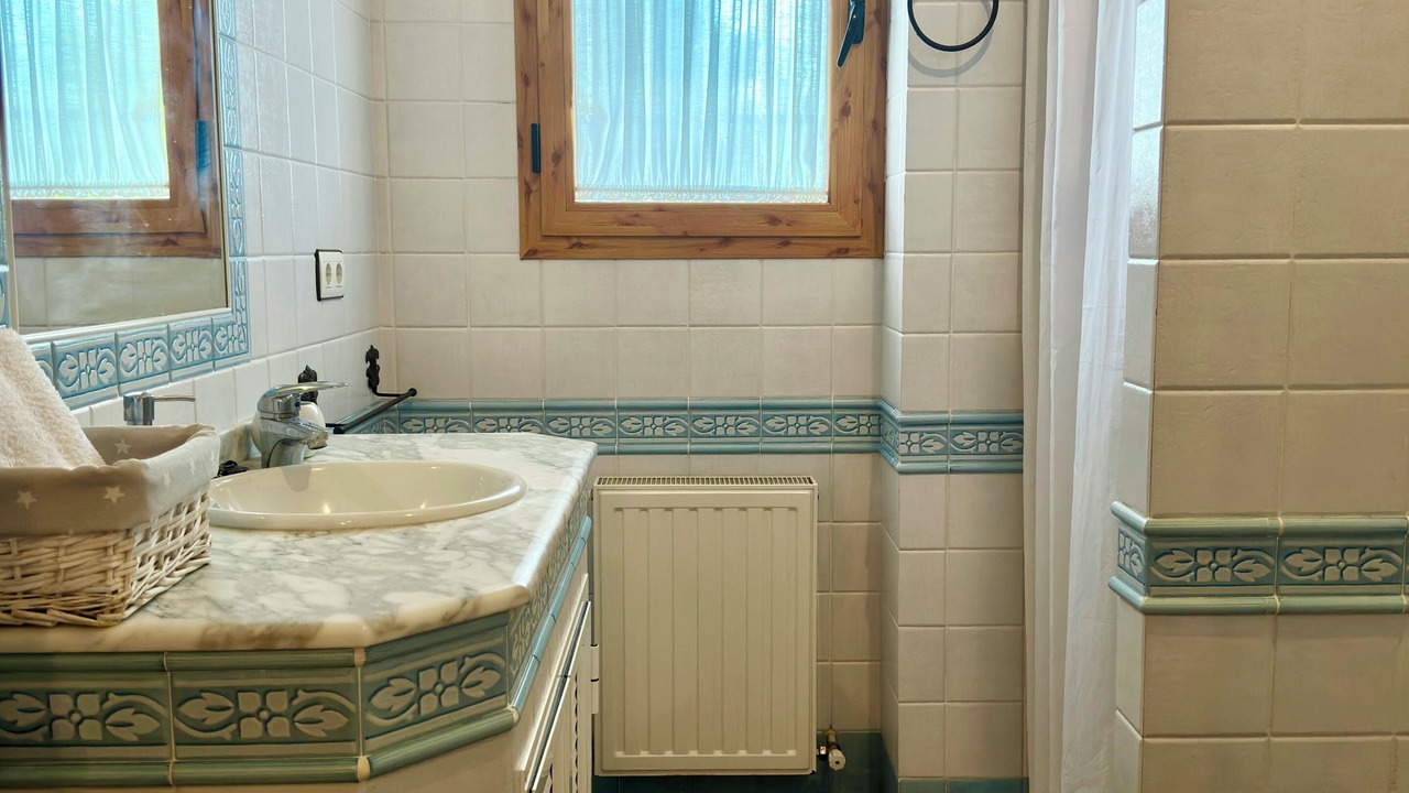 Photo of Bathroom in Baena