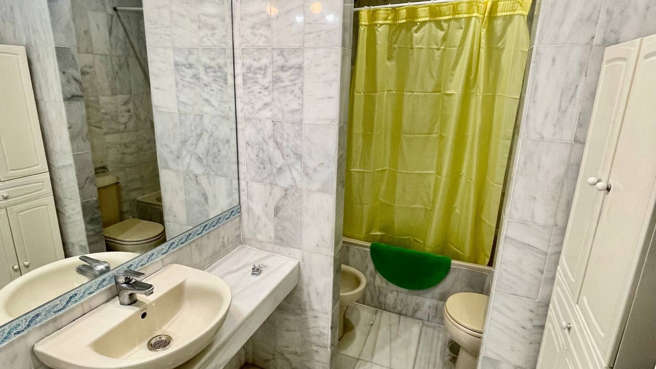 Photo of Bathroom in Torrequebrada