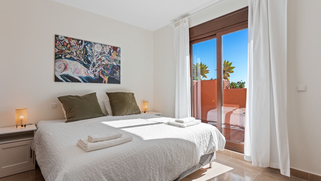 Photo of Bedroom in New Golden Mile