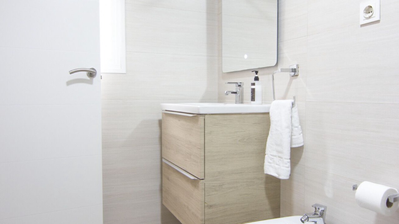 Photo of Bathroom in Feria