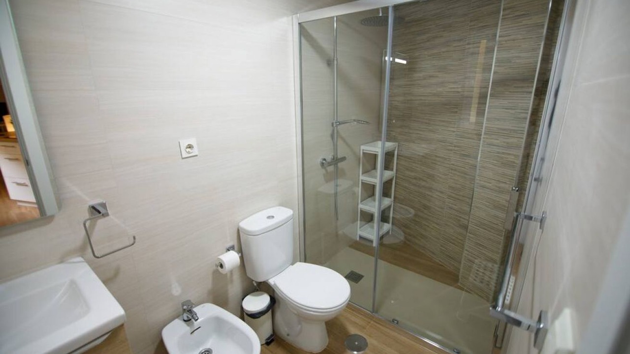 Photo of Bathroom in Feria