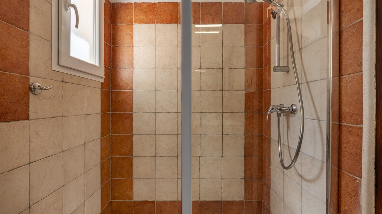 Photo of Bathroom in Lecrin Valley