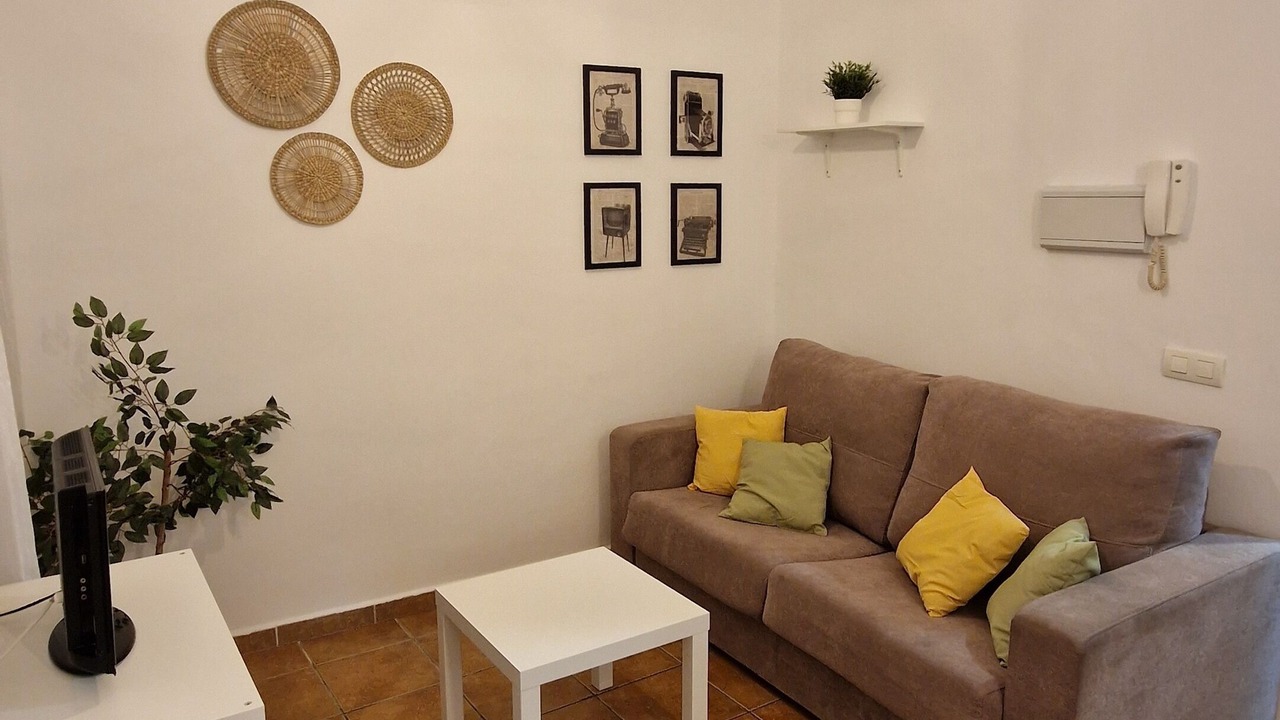 Photo of Livingroom in Central District