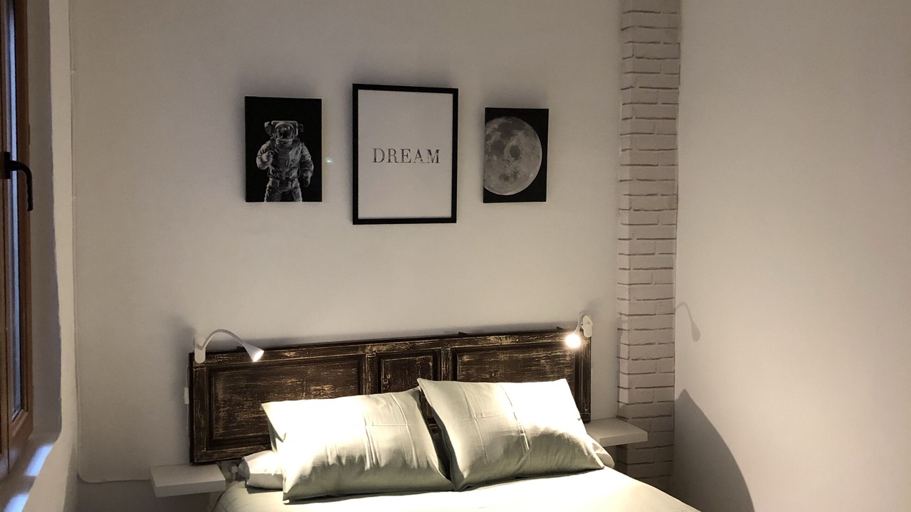 Photo of Bedroom in Central District