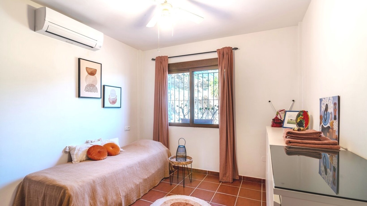 Photo of Bedroom in Sayalonga