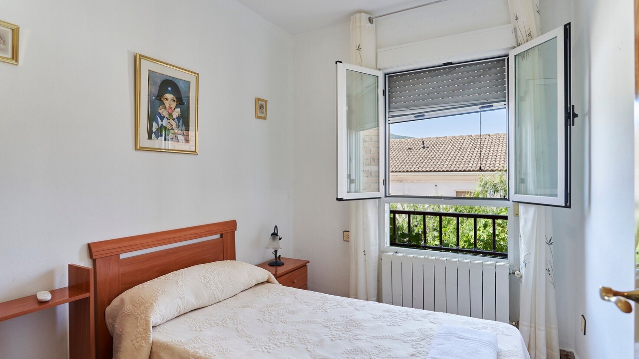 Photo of Bedroom in Siles
