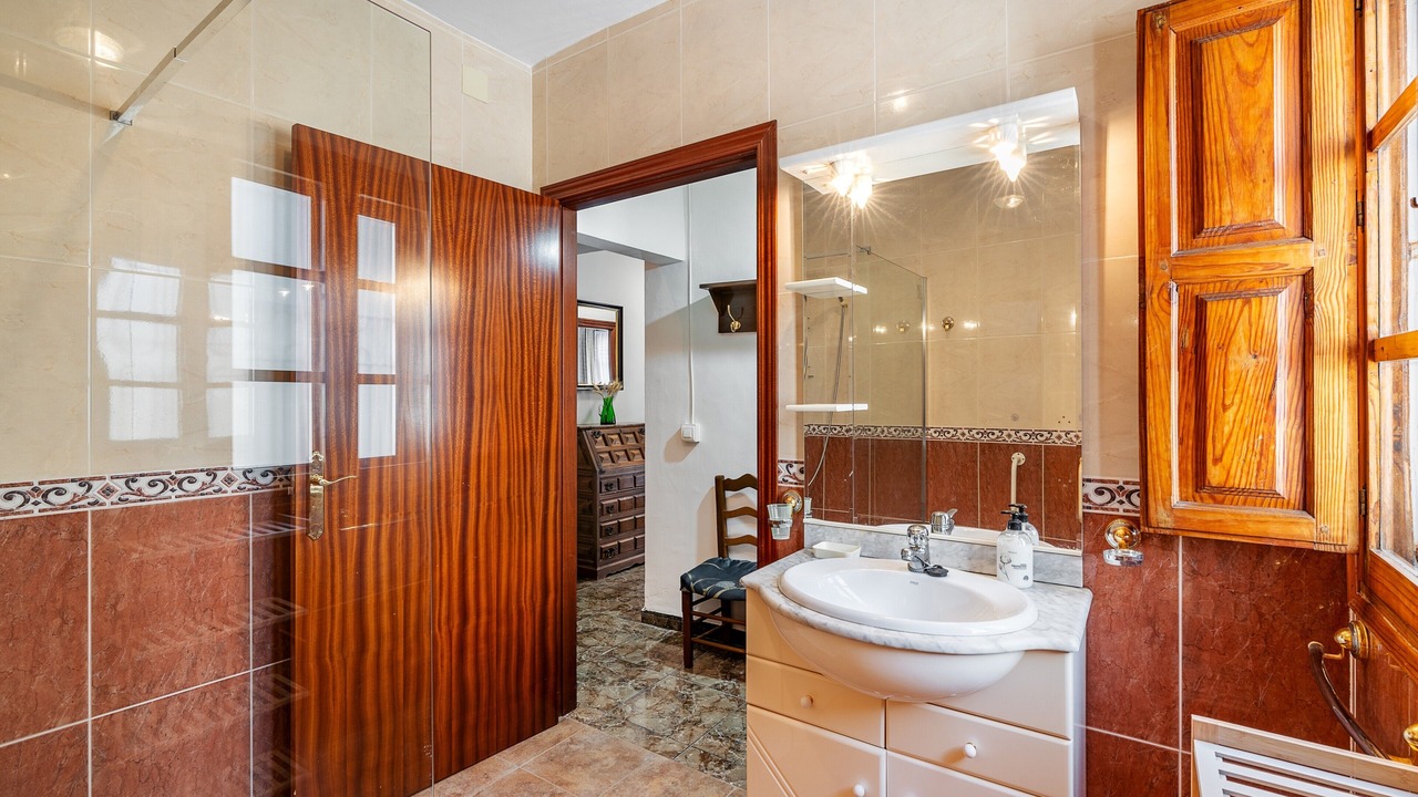 Photo of Bathroom in Niguelas