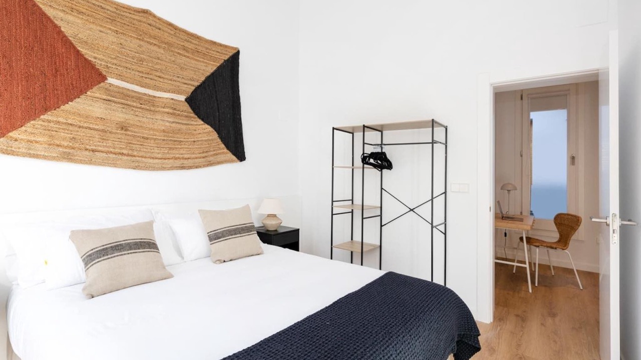 Photo of Bedroom in Central District