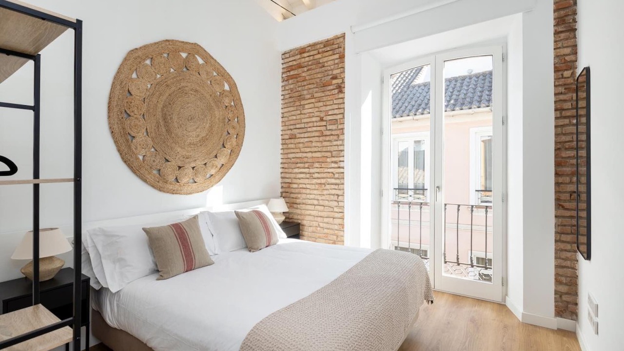 Photo of Bedroom in Central District