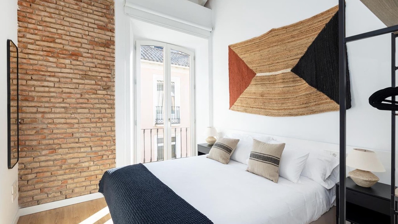 Photo of Bedroom in Central District