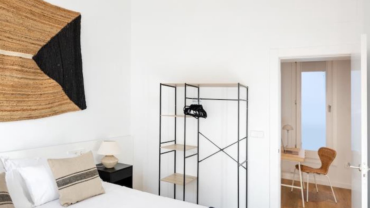 Photo of Bedroom in Central District
