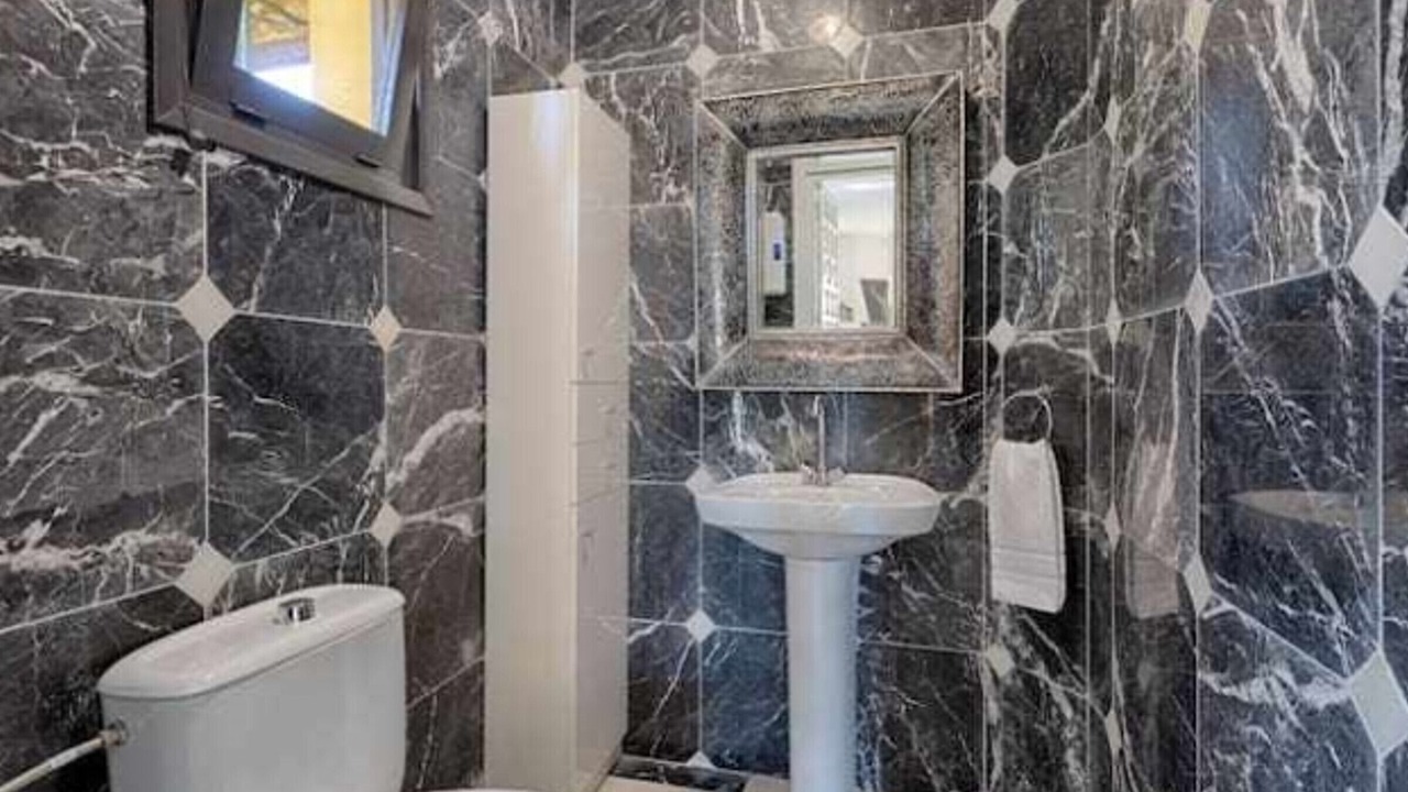 Photo of Bathroom in New Golden Mile