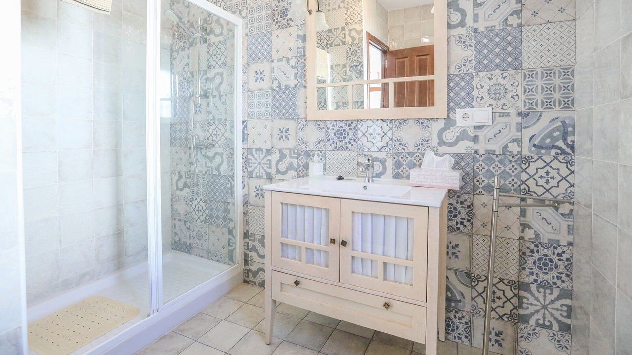 Photo of Bathroom in La Puebla de los Infantes