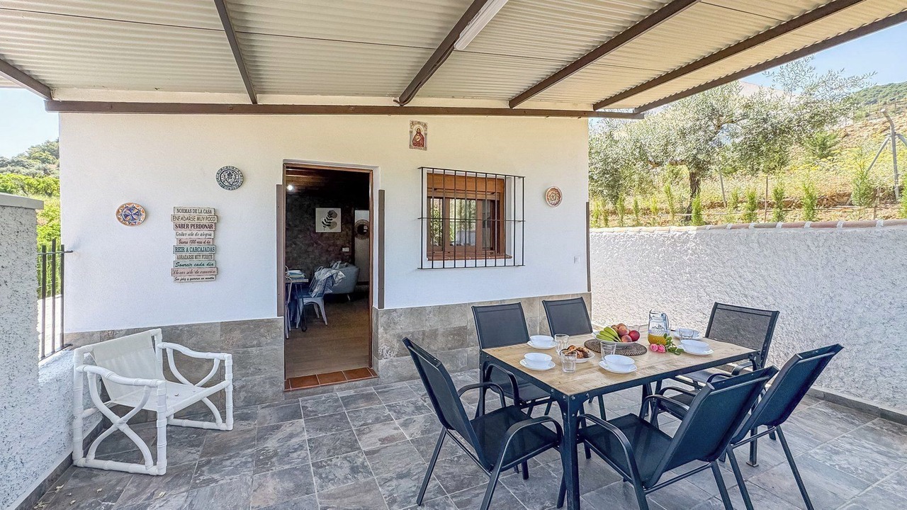 Photo of Outdoor in Alozaina