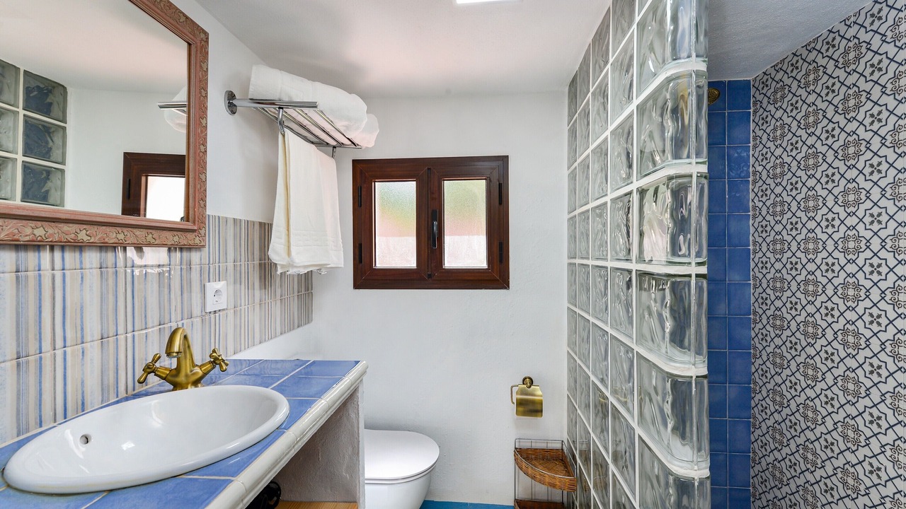 Photo of Bathroom in Casares