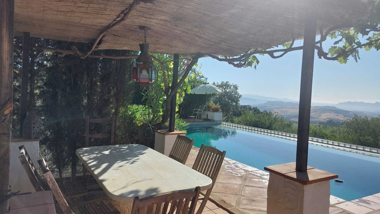 Photo of Outdoor in Alozaina