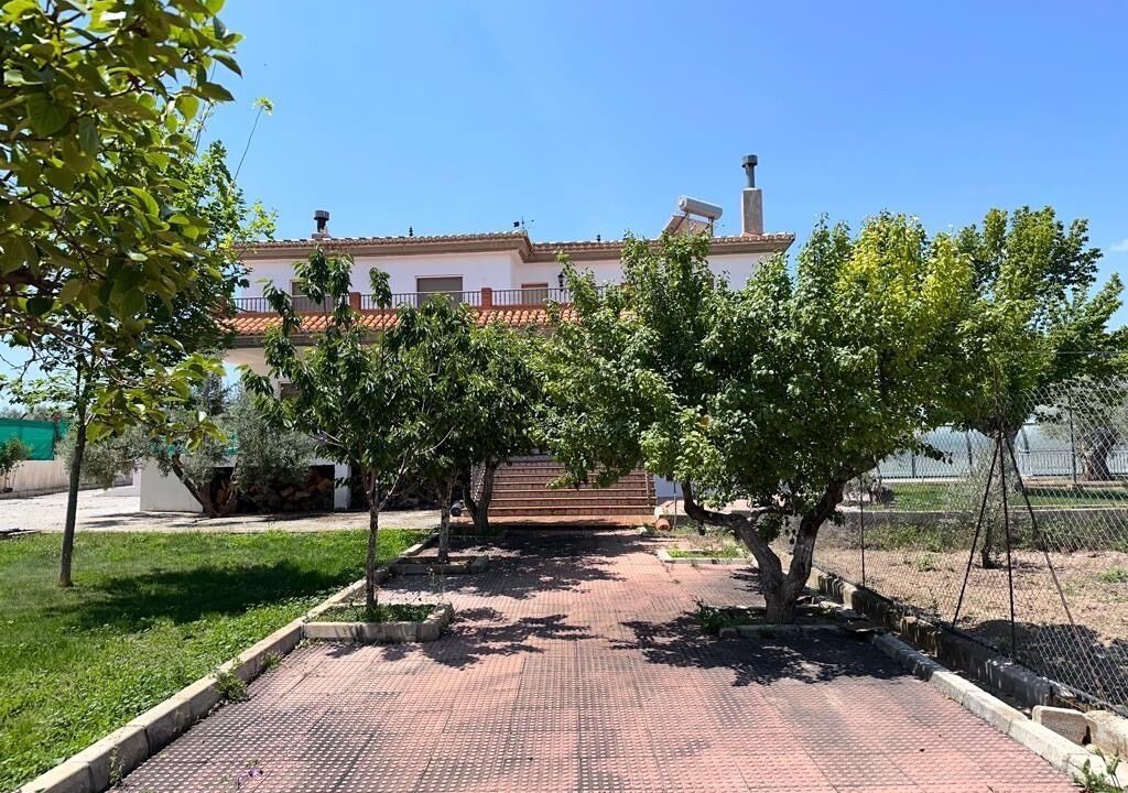 Photo of Outdoor in Baza
