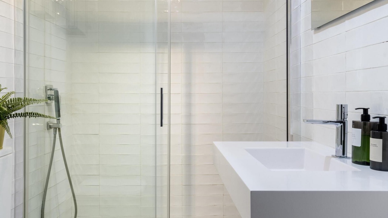 Photo of Bathroom in Feria