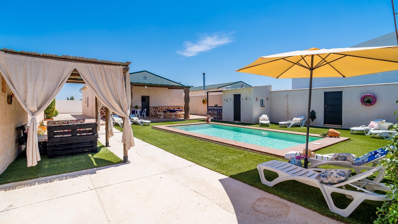 Photo of Outdoor in La Lantejuela