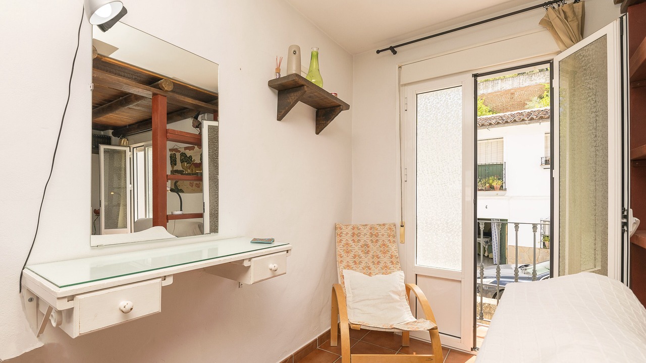 Photo of Bedroom in Benamahoma