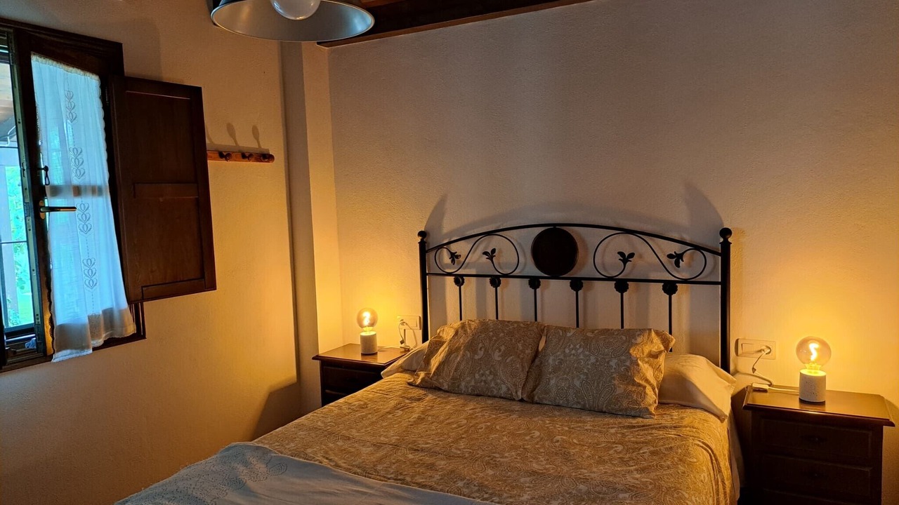 Photo of Bedroom in Alozaina