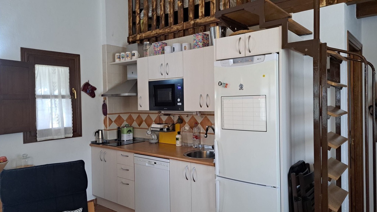Photo of Kitchen in Alozaina