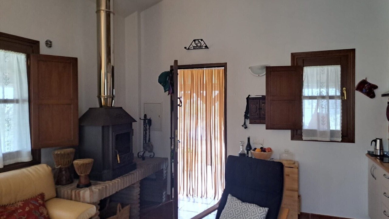 Photo of Livingroom in Alozaina